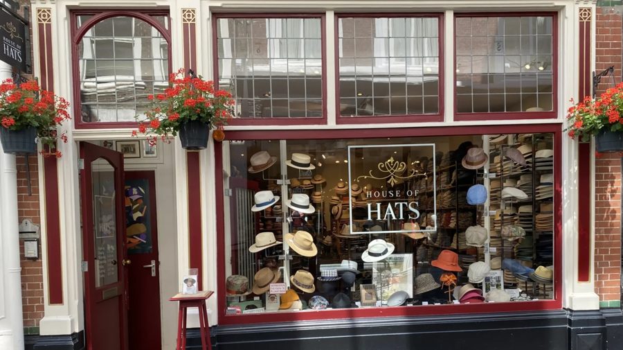 Werk van House of Hats (Susan Dekker)