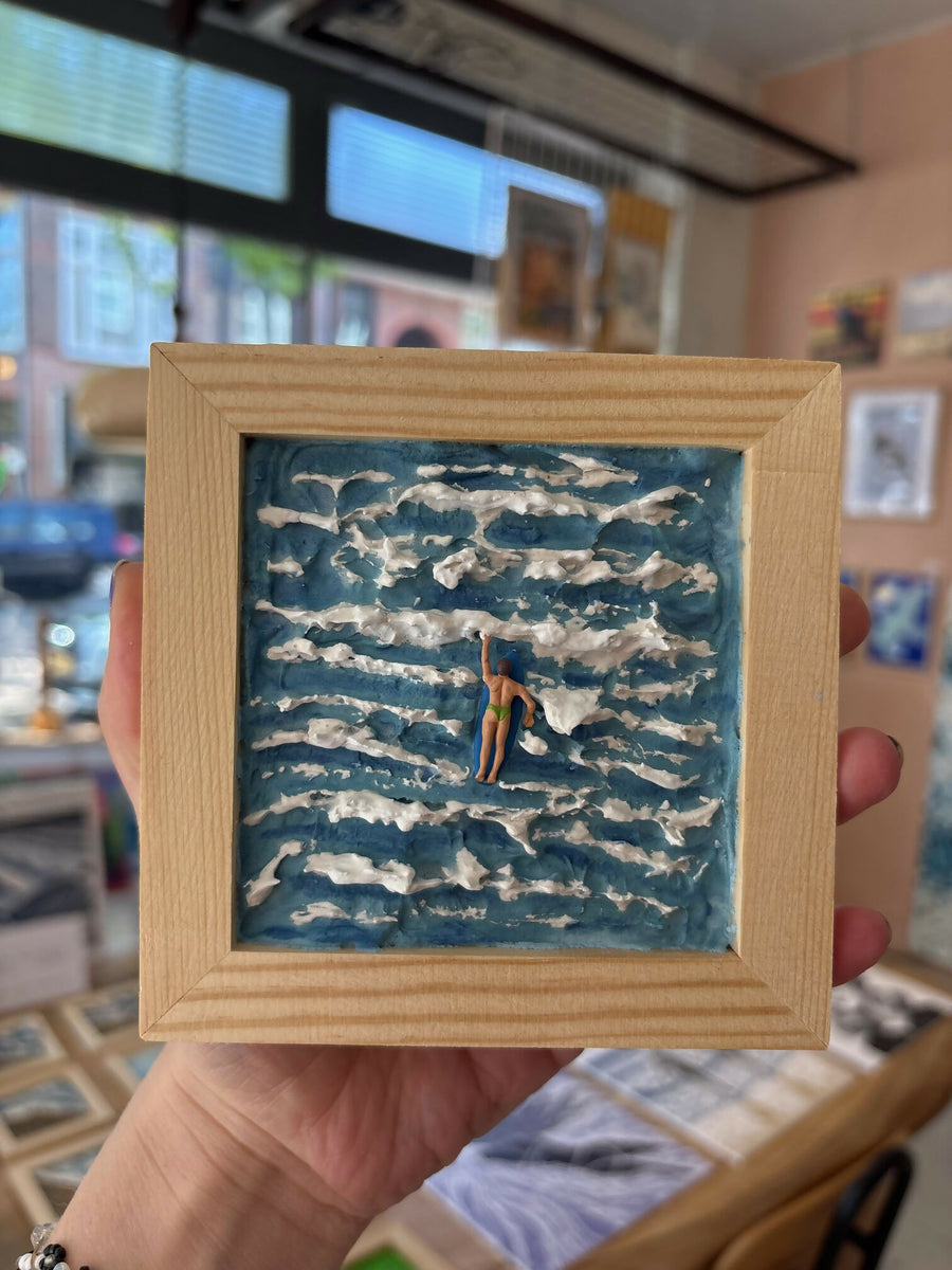 Mini works, De golven in — beeld 2