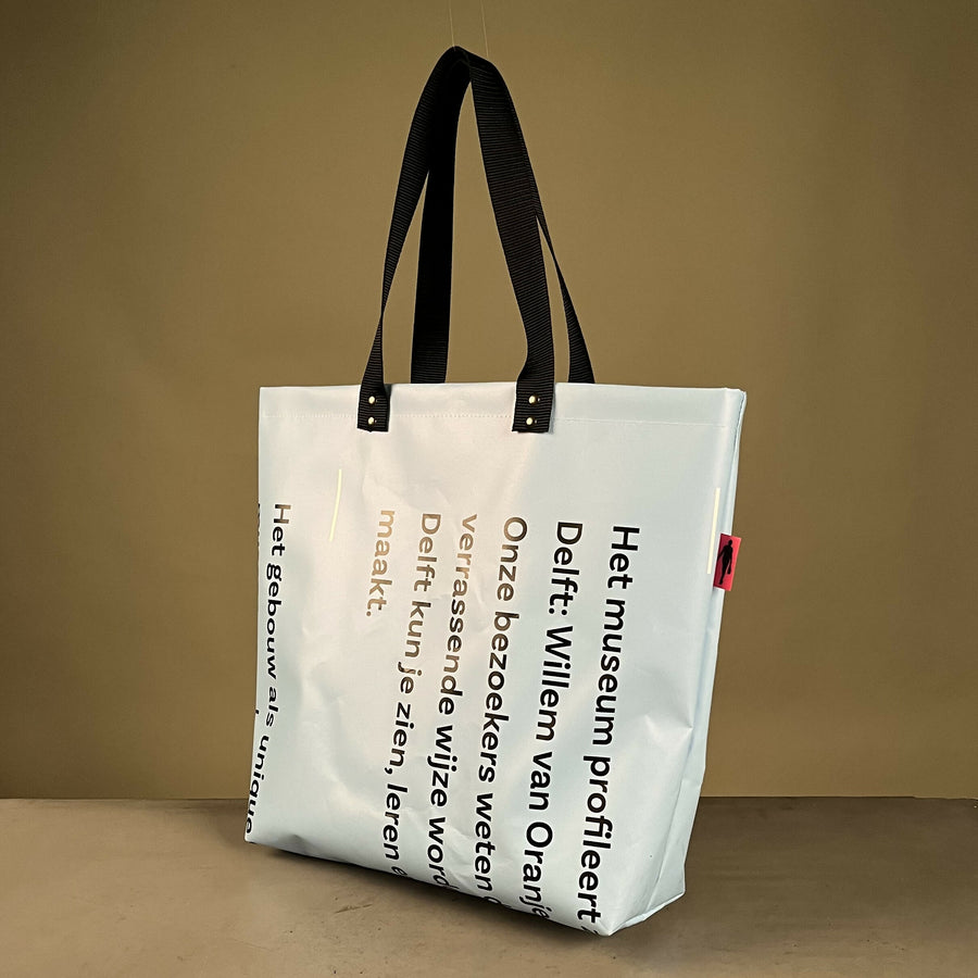Shopper | Gemaakt van een oud museumspandoek — beeld 2
