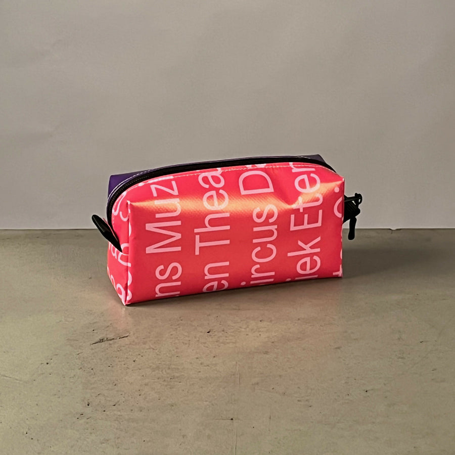 Etui | Gemaakt van een oude festivalbanner — beeld 2