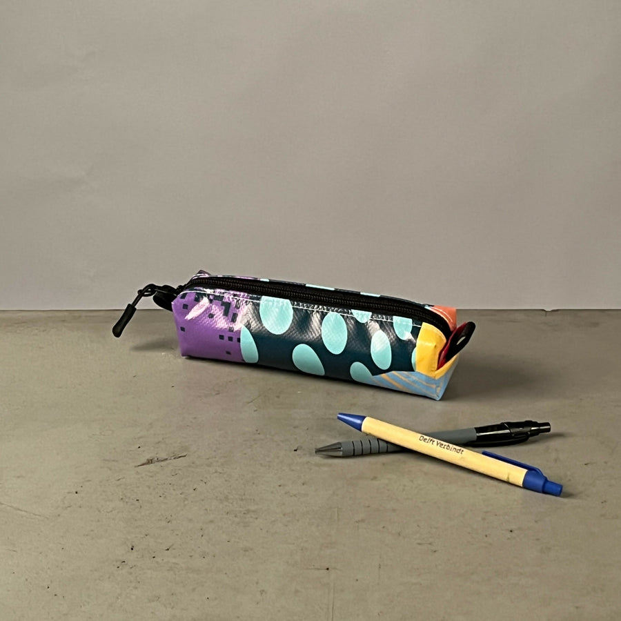 Etui | Gemaakt van een oude festivalbanner — beeld 2